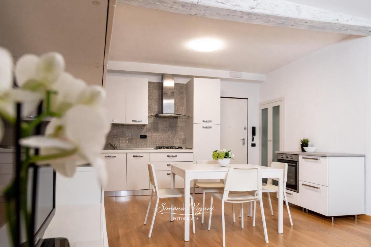Feel At Home - Nel Cuore Di Lovere Esterno foto